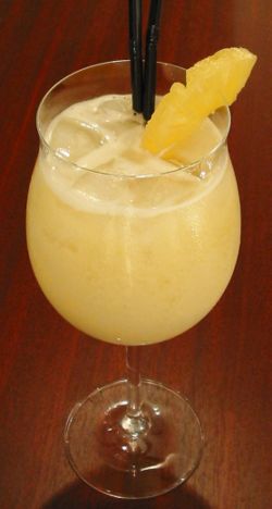 Virgin Piña Colada - Tropical Bliss in a Glass