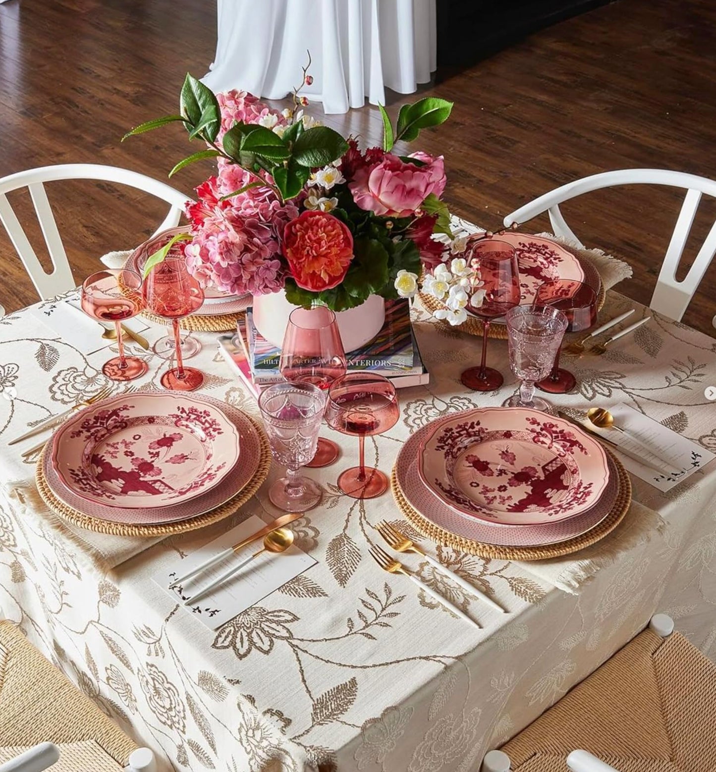 Dark Rose Wine Glass